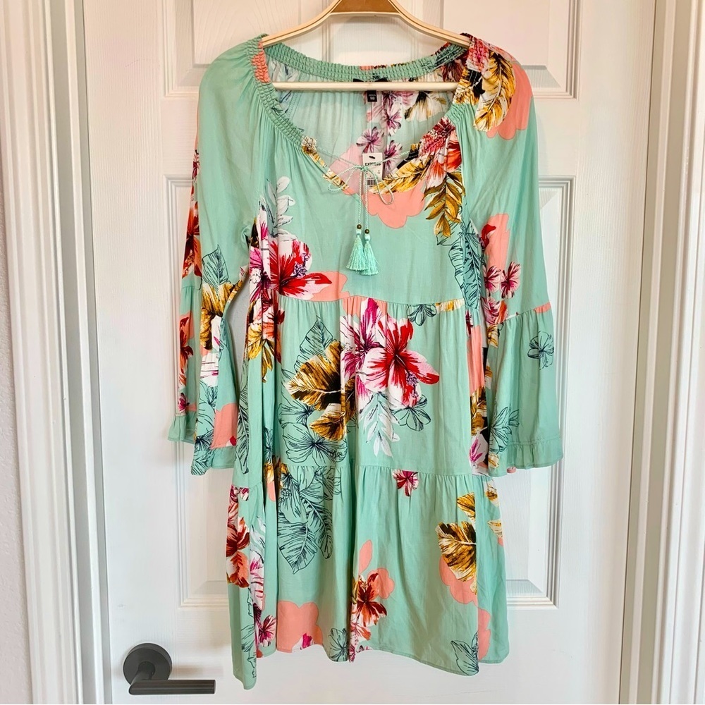 🌺 EXPRESS Light Green Blue Floral Hibiscus Hawaiian Tiered Trapeze Coverup Dress